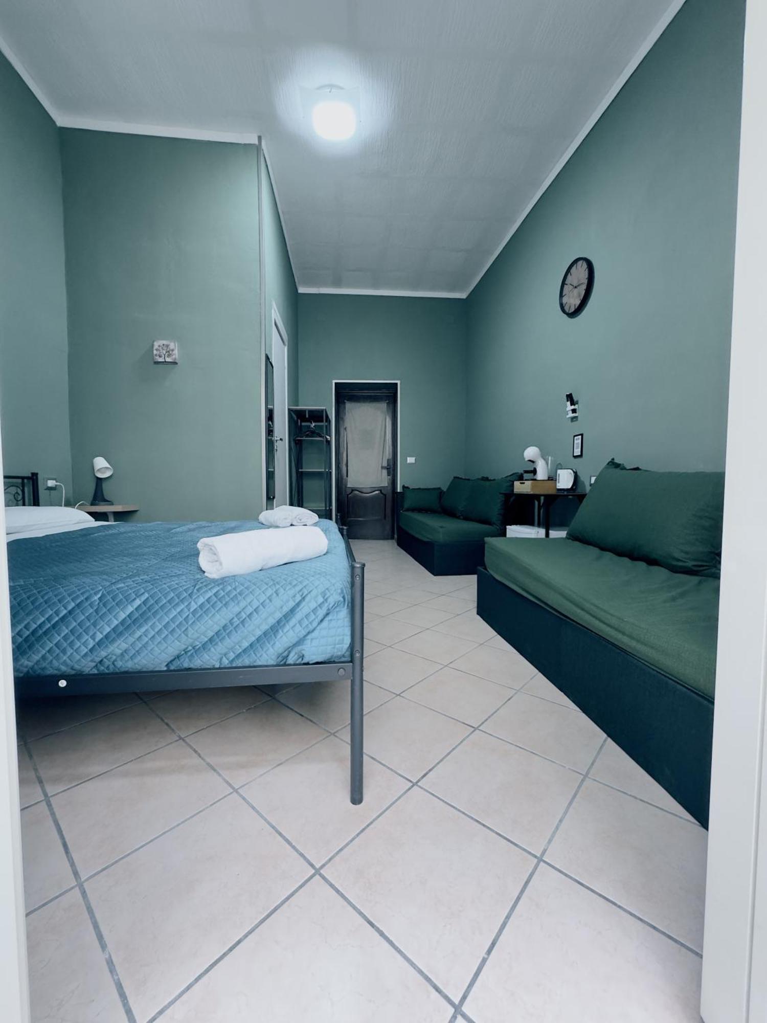 Standard Quadruple Room,1759251678:JPEG
