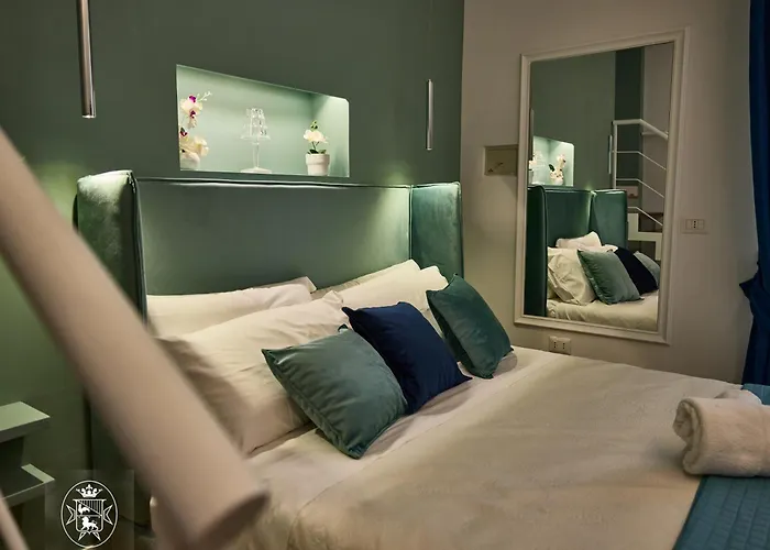 Vista Piazza dei Martiri